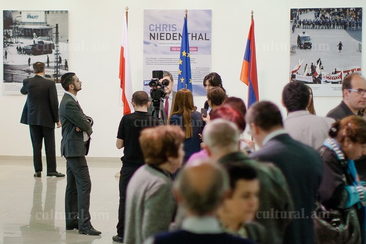 Chris Niedenthal - exhibition.jpg Ազատության ուղիներ_episode 5 by Arthur Gevorgyan