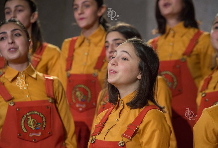 Հայաստանի փոքրիկ երգիչներ Armenian Little Singers